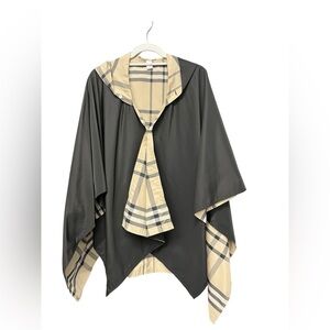 Stylish Black and Tan Women's rain coat